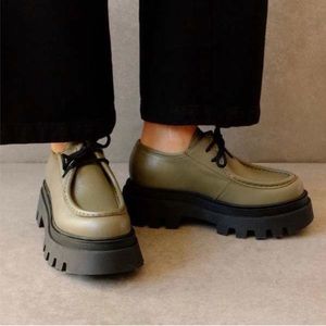 NWOB Alohas Tycoon Loafers Size 40 Green